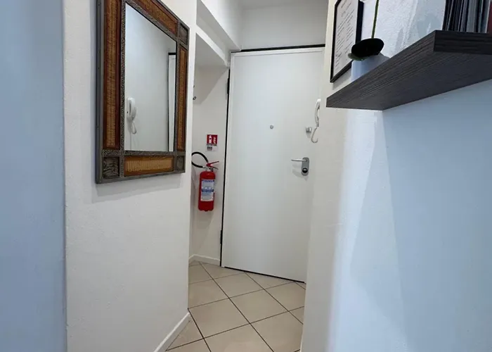 Lory's House Апартаменты *